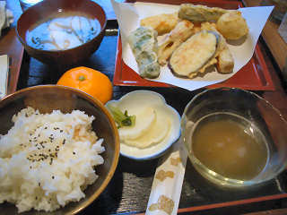 写真：天ぷら定食