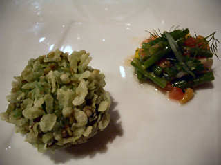 写真：帆立貝の緑もち米衣揚げ 赤ピーマンのチャツネと共に＠ル・ヴァンサンク
